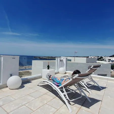 Vell Luxury Villa, Sea Direct Access, Private Pool *