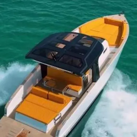 Vell Luxury Villa, Sea Direct Access, Private Pool Villa *