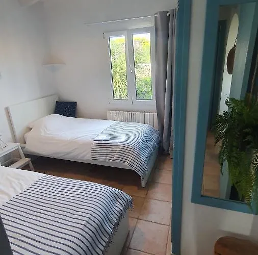 Vell Luxury Villa, Sea Direct Access, Private Pool Villa Binibeca