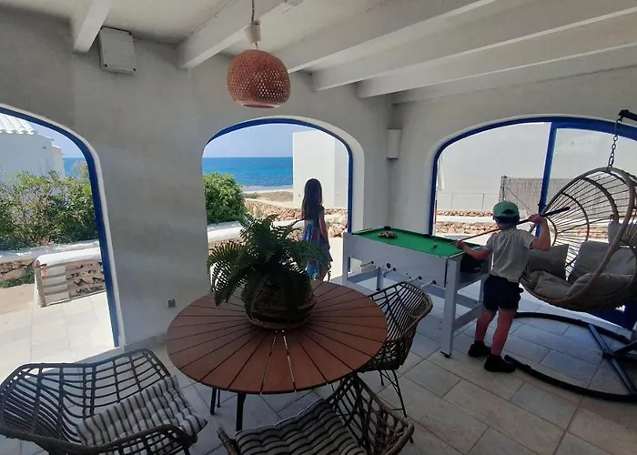 Vell Luxury Villa, Sea Direct Access, Private Pool