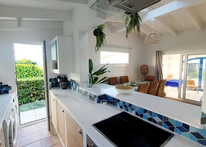 Vell Luxury Villa, Sea Direct Access, Private Pool Villa Binibeca