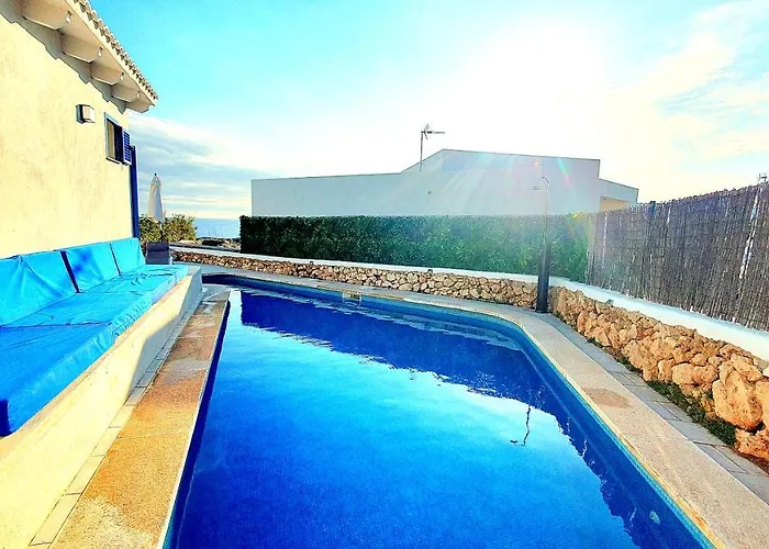 Vell Luxury Villa, Sea Direct Access, Private Pool Villa *