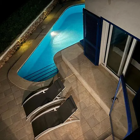Vell Luxury Villa, Sea Direct Access, Private Pool Villa *