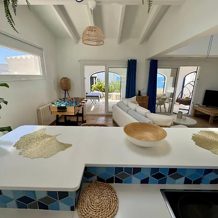 Vell Luxury Villa, Sea Direct Access, Private Pool Villa *